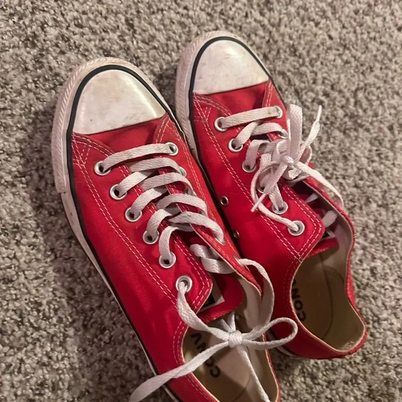 Women’s Red Converse - Picture 7 of 12